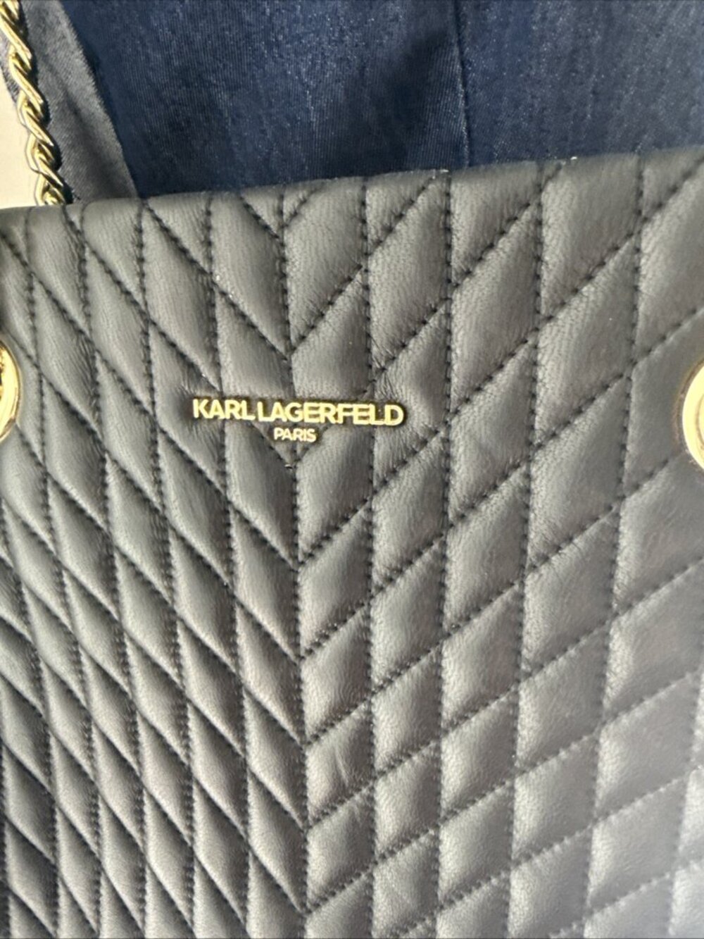 KARL LAGERFELD Paris Womens Karolina Tote Bag Black/Gold Chain Quilted Logo Nice - Picture 2 of 16